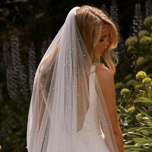 NEW COOPER VEIL PEARL CATHEDRAL LENGTH VEIL